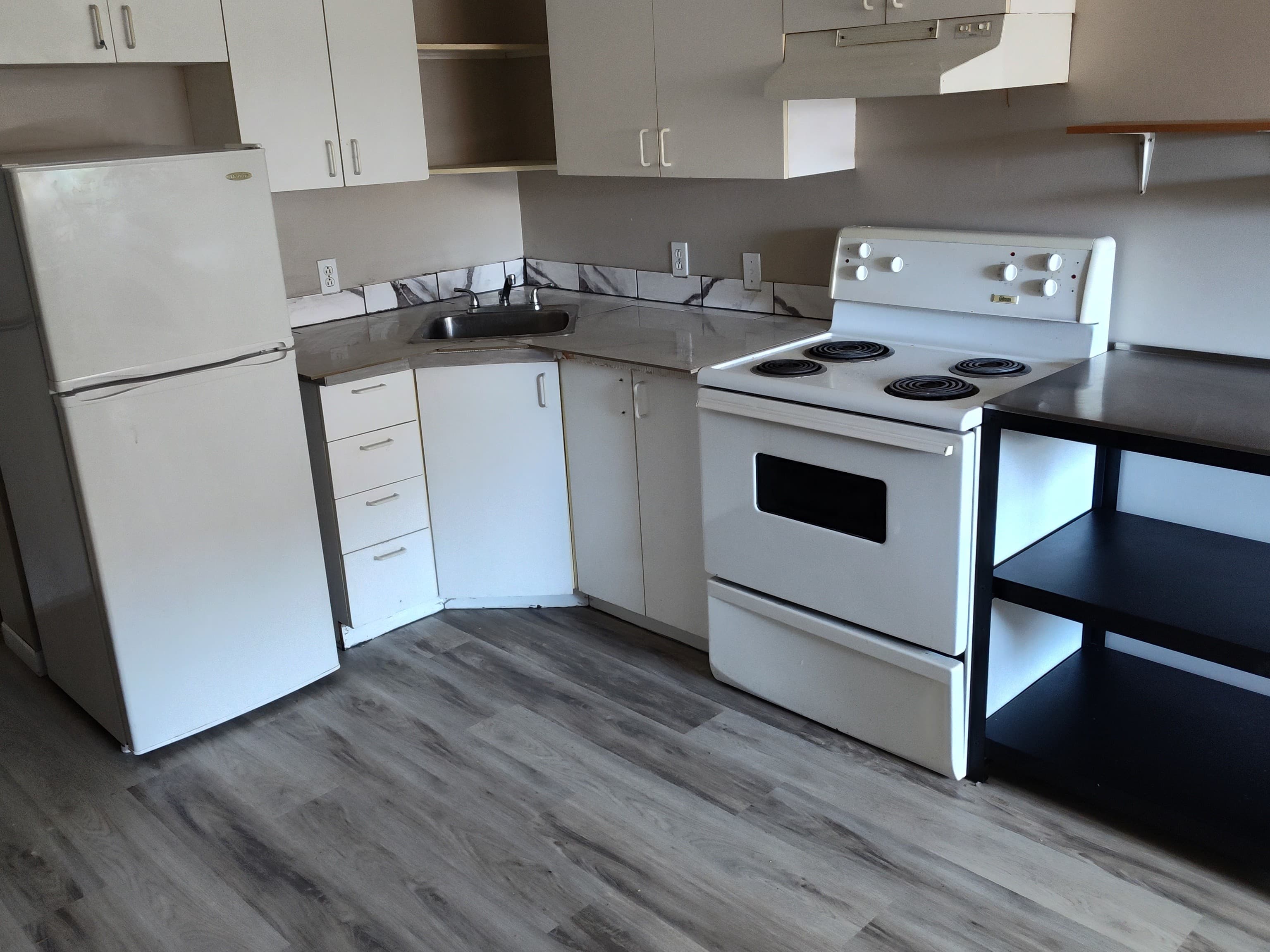 Room for rent, December 1st~