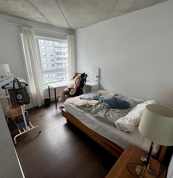 Room For Rent– 5½ – $800/month – 15 minutes from Concordia University